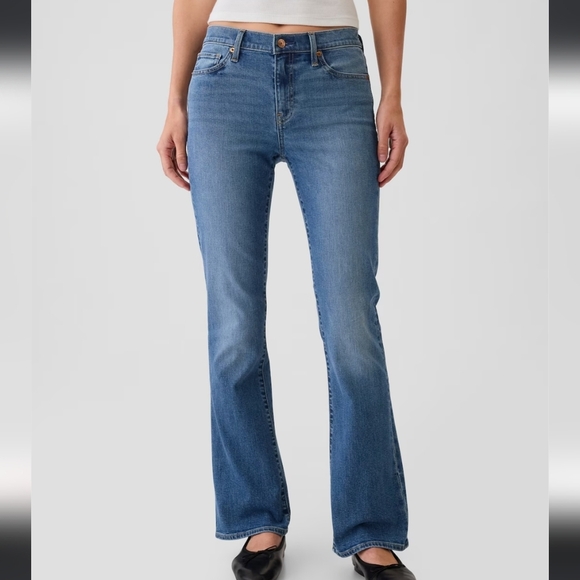 GAP Perfect Boot Mid Rise Jeans - Picture 3 of 16